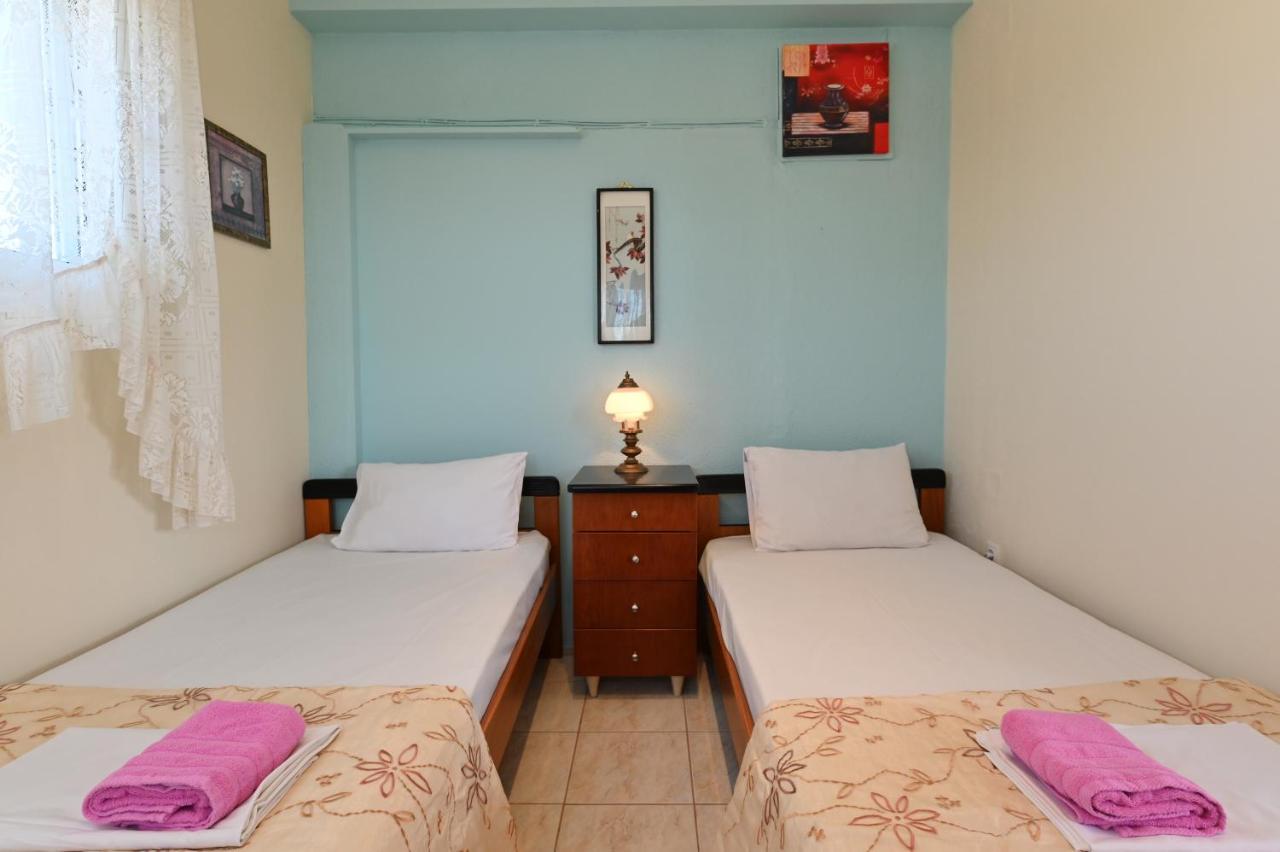 Dionisos Palms Apartments Paralia Dionysiou Exterior photo