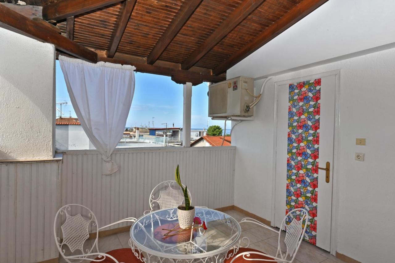 Dionisos Palms Apartments Paralia Dionysiou Exterior photo
