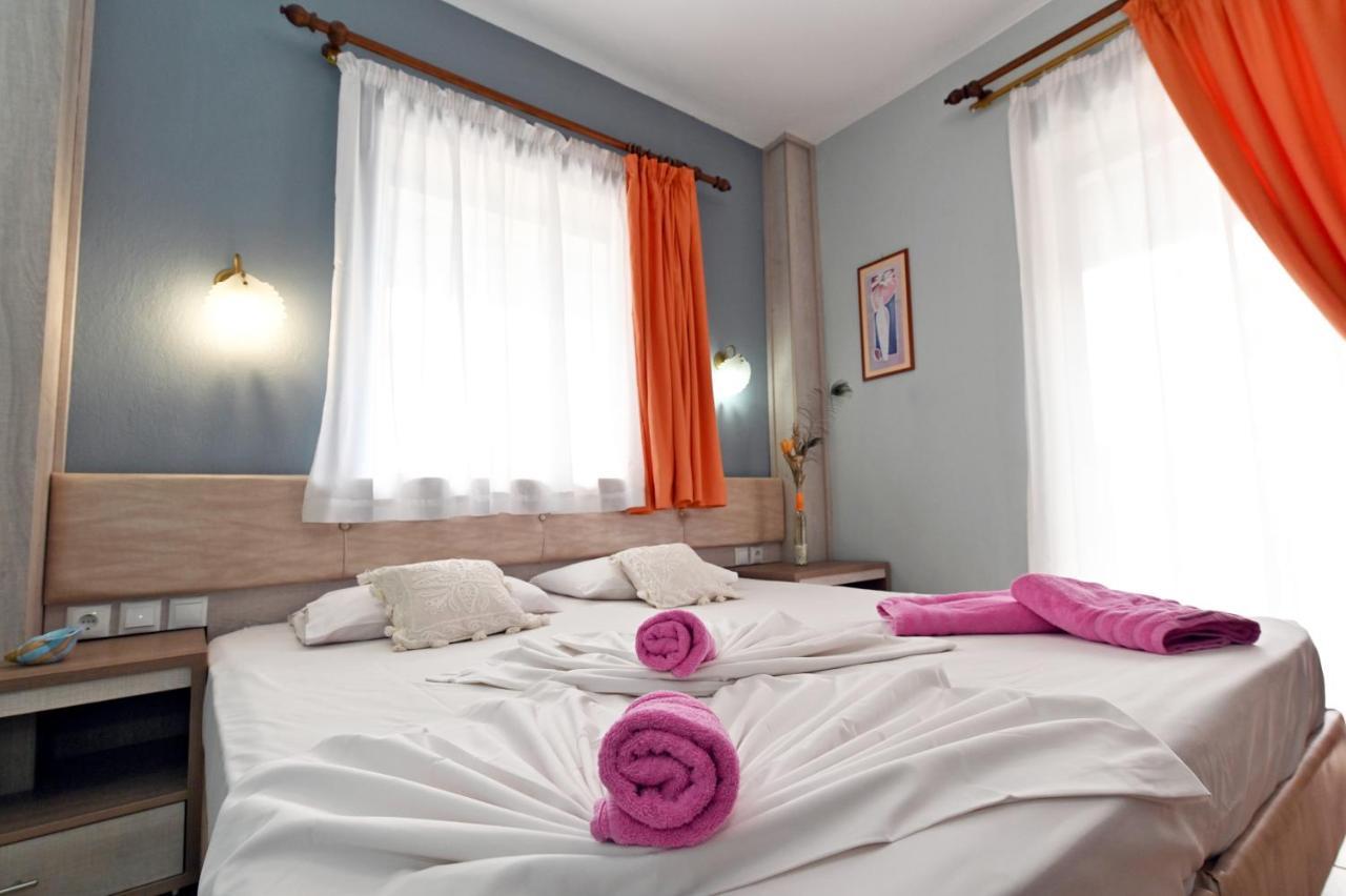 Dionisos Palms Apartments Paralia Dionysiou Exterior photo