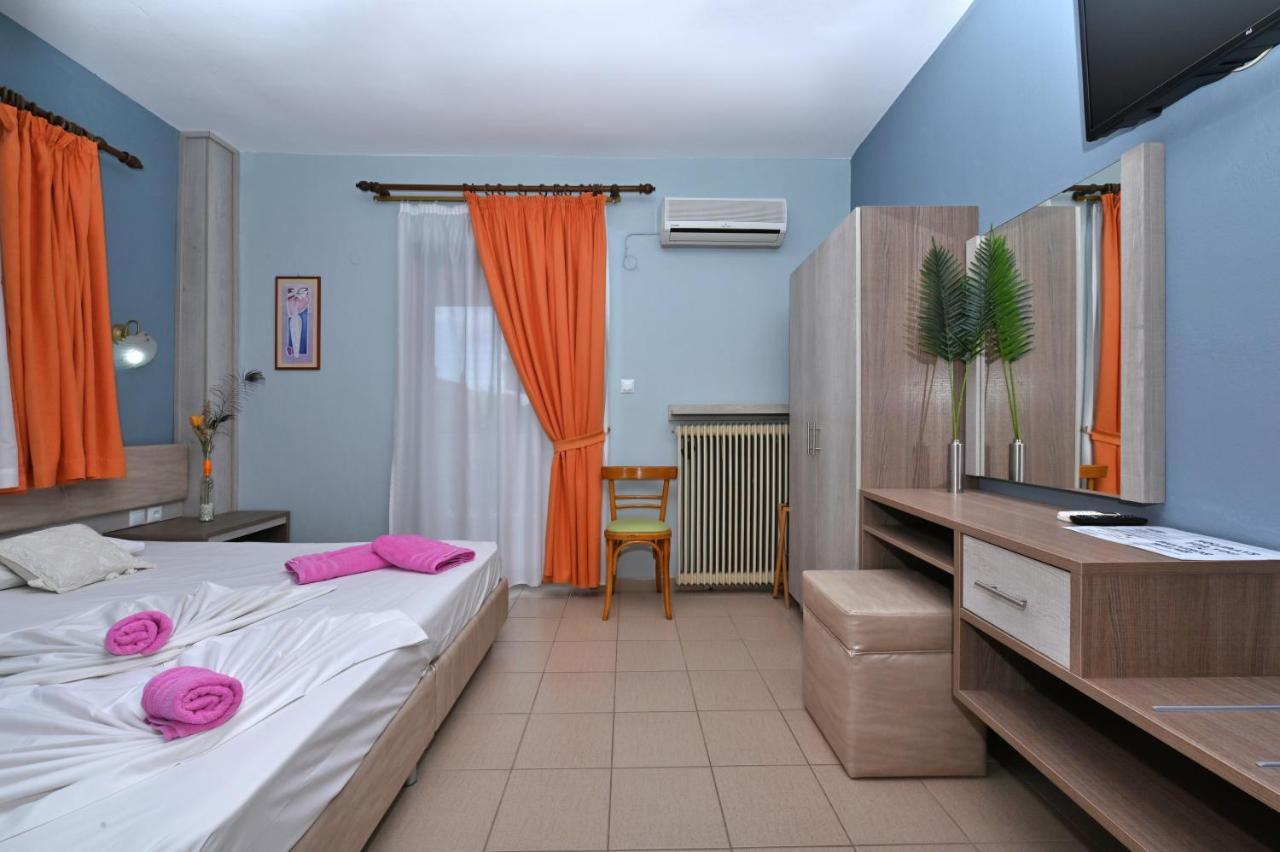Dionisos Palms Apartments Paralia Dionysiou Exterior photo