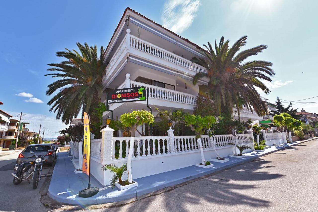 Dionisos Palms Apartments Paralia Dionysiou Exterior photo